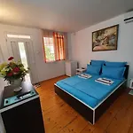 בית הארחה Casa Ely Si Rolly - 3*