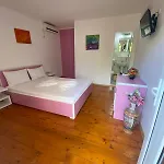 Casa Ely Si Rolly - בית הארחה 3*