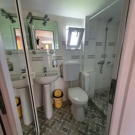 Casa Ely Si Rolly - Fosta Casa Mattia 3* Costineşti