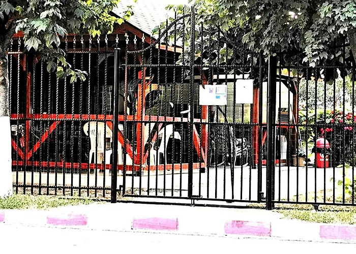 Casa Ely Si Rolly - Costinesti Vendégház Costinești